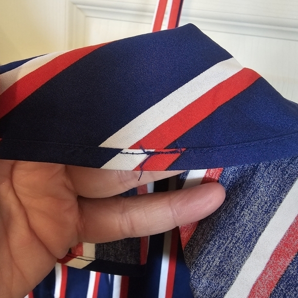 Alice & Olivia Laflora Asymmetrical Ruffle Striped V-Neck Dress - Picture 8 of 8